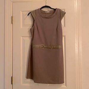 Retro mini light brown dress with cap sleeves